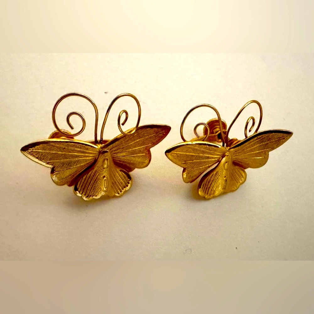 Vintage Giovanni MCM Gold Tone Butterfly Screw Back Earrings 1960s Signed RARE